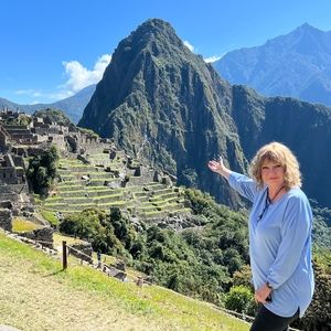 Meet your Posher, Debra